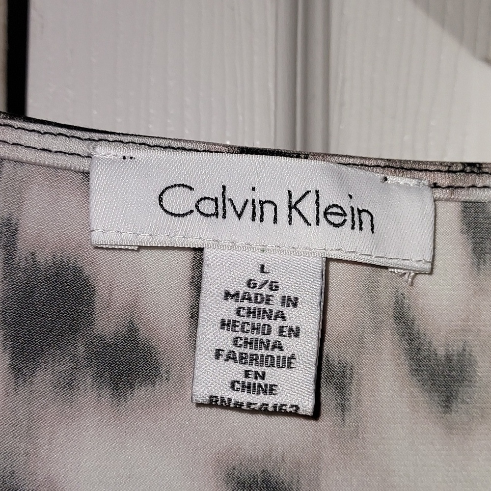 Calvin klein printed quarter sleeve blouse - Picture 3 of 4